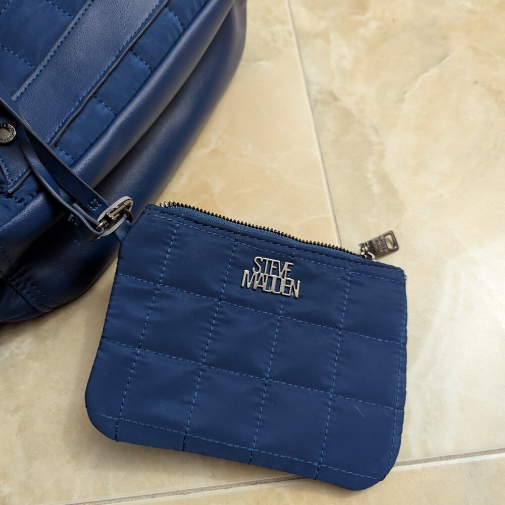 Steve Madden Quilted Backpack With Zipper Wristlet Pouch Blue-Like New - Picture 14 of 14